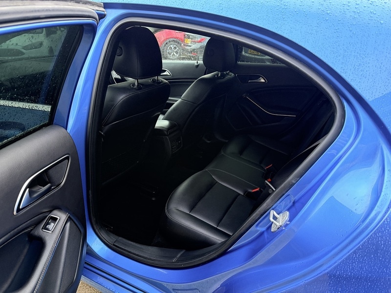 Used Mercedes-Benz A-Class 2015 for sale - 77635758: Photo 12