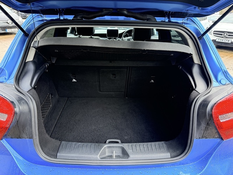 Used Mercedes-Benz A-Class 2015 for sale - 77635758: Photo 9