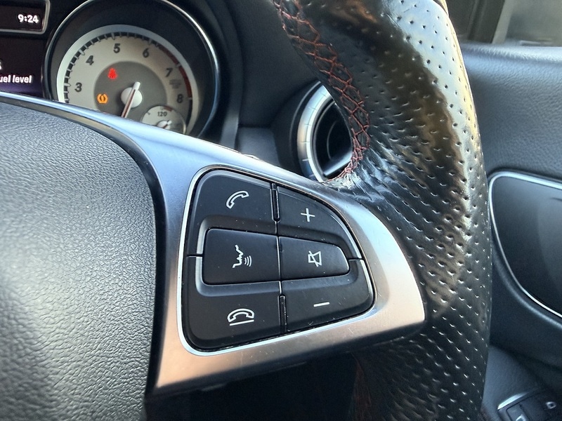 Used Mercedes-Benz CLA 2015 for sale - 76910674: Photo 23