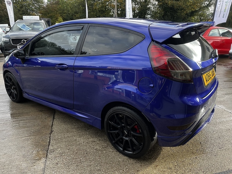 Used Ford Fiesta 2015 for sale - 76615835: Photo 5