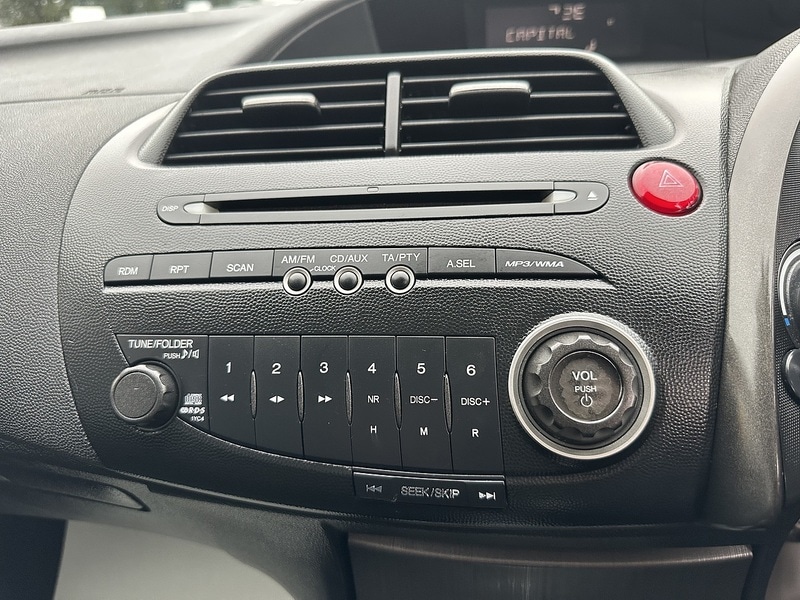 Used Honda Civic 2011 for sale - 76582966: Photo 24