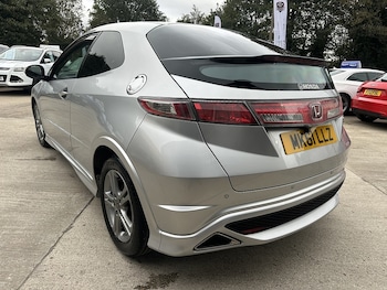 Used Honda Civic 2011 for sale - 76582966: Photo