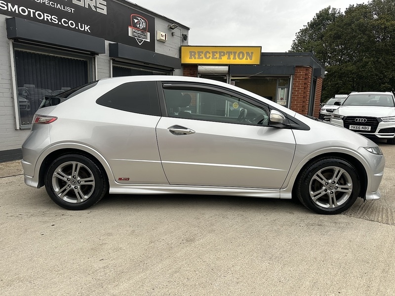 Used Honda Civic 2011 for sale - 76582966: Photo 8