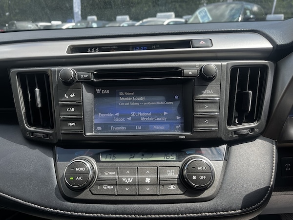 Used Toyota RAV4 2014 for sale - 75180695: Photo 16