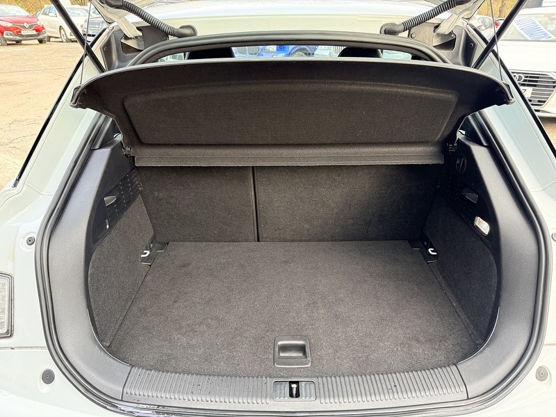 Used Audi A1 2014 for sale - 76615825: Photo 9