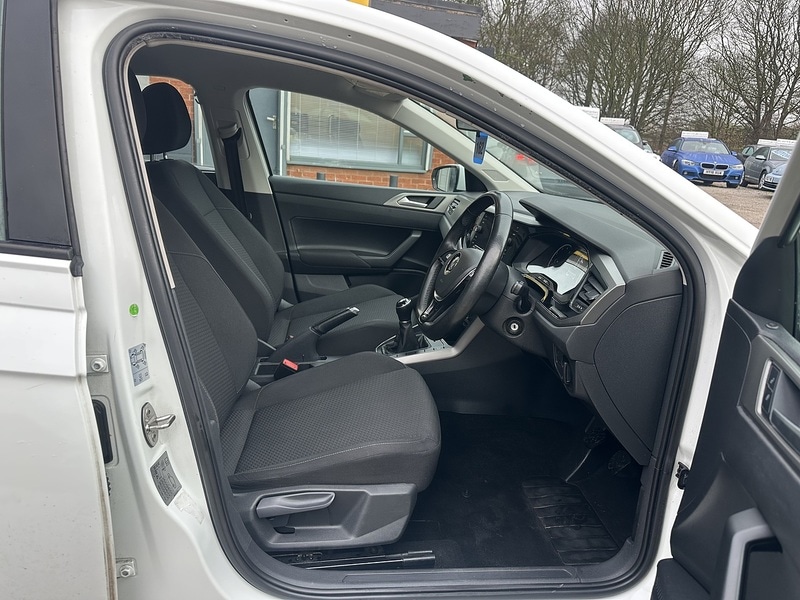 Used Volkswagen Polo 2018 for sale - 76615849: Photo 9