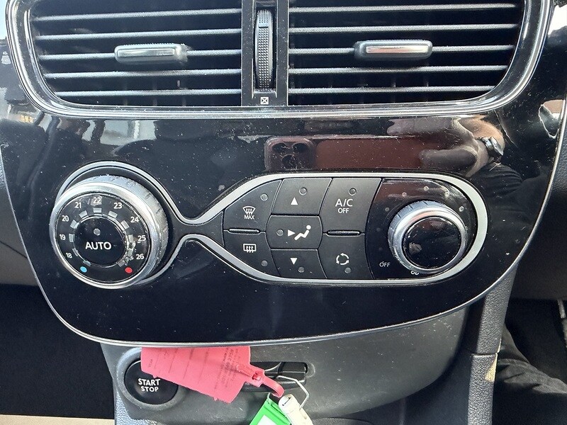 Used Renault Clio 2017 for sale - 77976823: Photo 26