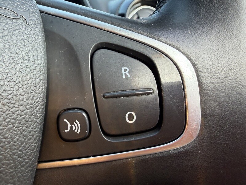 Used Renault Clio 2017 for sale - 77976823: Photo 28