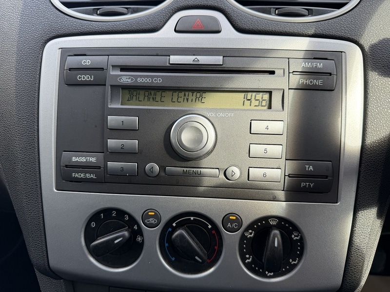 Used Ford Focus 2005 for sale - 77880678: Photo 26