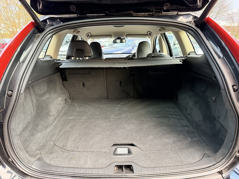 Used Volvo XC60 2013 for sale - 76615828: Photo 10