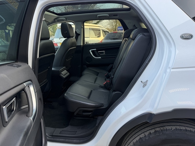 Used Land Rover Discovery Sport 2015 for sale - 77976777: Photo 14