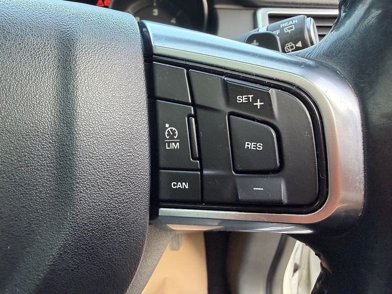 Used Land Rover Discovery Sport 2015 for sale - 77976777: Photo 23