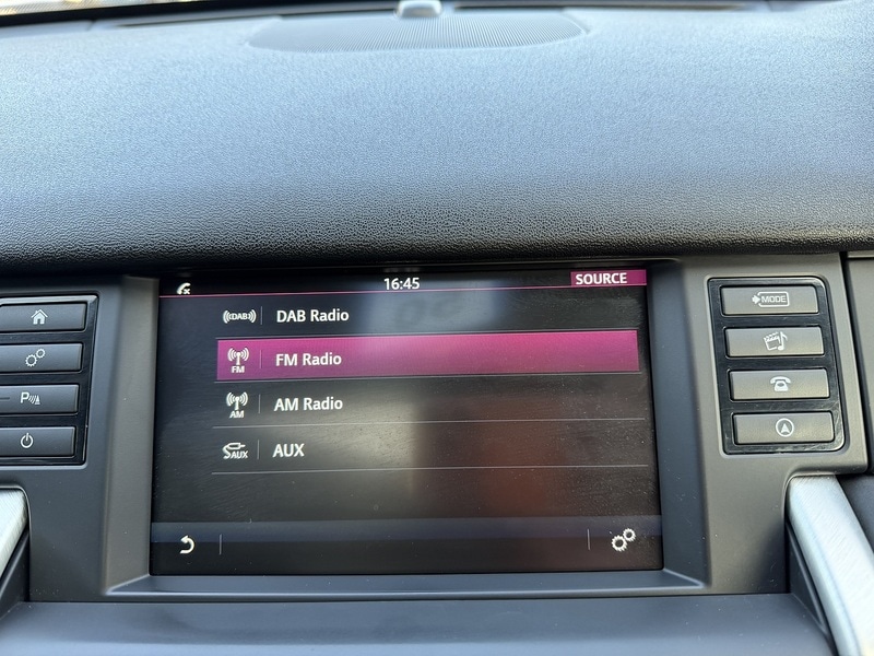 Used Land Rover Discovery Sport 2015 for sale - 77976777: Photo 30