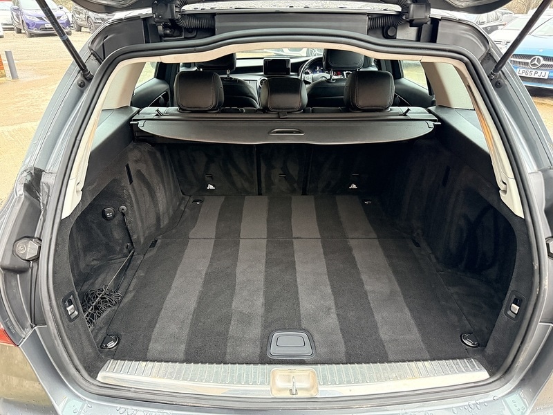 Used Mercedes-Benz C Class 2017 for sale - 77409086: Photo 10