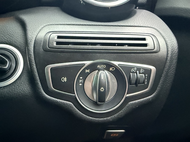 Used Mercedes-Benz C Class 2017 for sale - 77409086: Photo 30