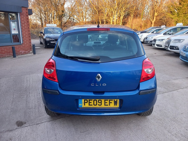 Used Renault Clio 2009 for sale - 76615850: Photo 6