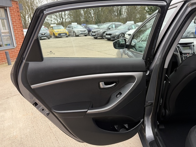 Used Hyundai i30 2013 for sale - 77846498: Photo 17