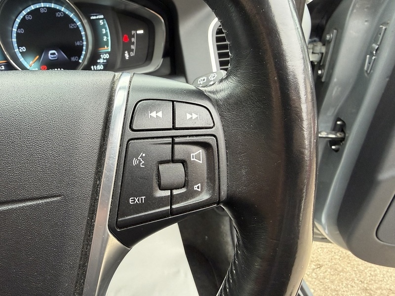 Used Volvo XC60 2015 for sale - 76615786: Photo 29