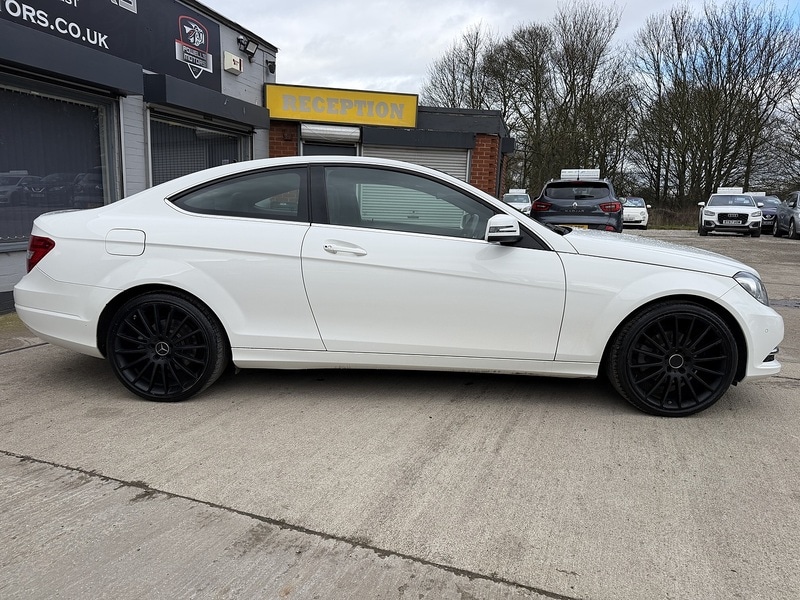 Used Mercedes-Benz C Class 2015 for sale - 77708983: Photo 8