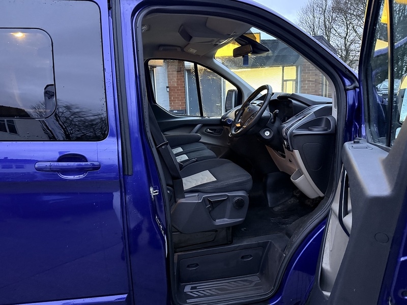 Used Ford Tourneo Custom 2017 for sale - 76725186: Photo 17