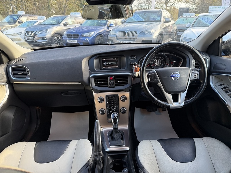 Used Volvo V40 Cross Country 2014 for sale - 76618242: Photo 10
