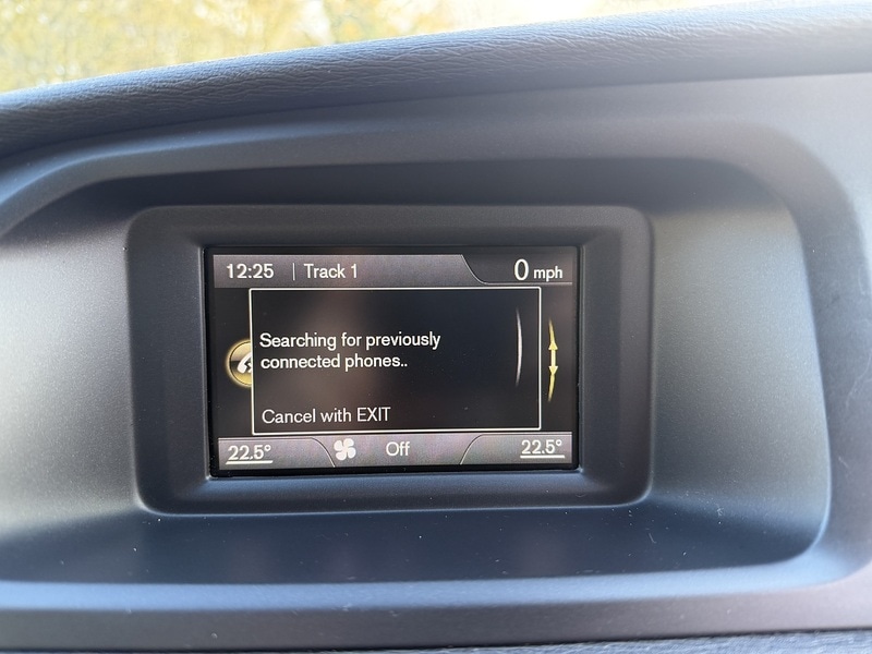 Used Volvo V40 Cross Country 2014 for sale - 76618242: Photo 24