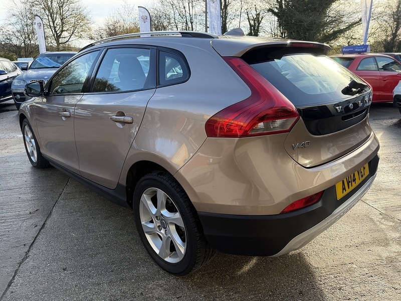 Used Volvo V40 Cross Country 2014 for sale - 76618242: Photo 5