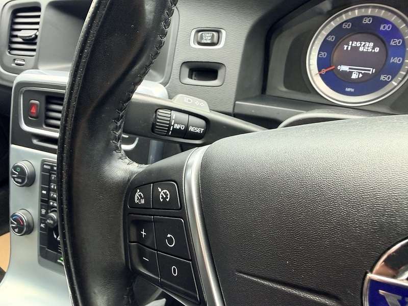 Used Volvo V60 for sale - 77260868: Photo 20