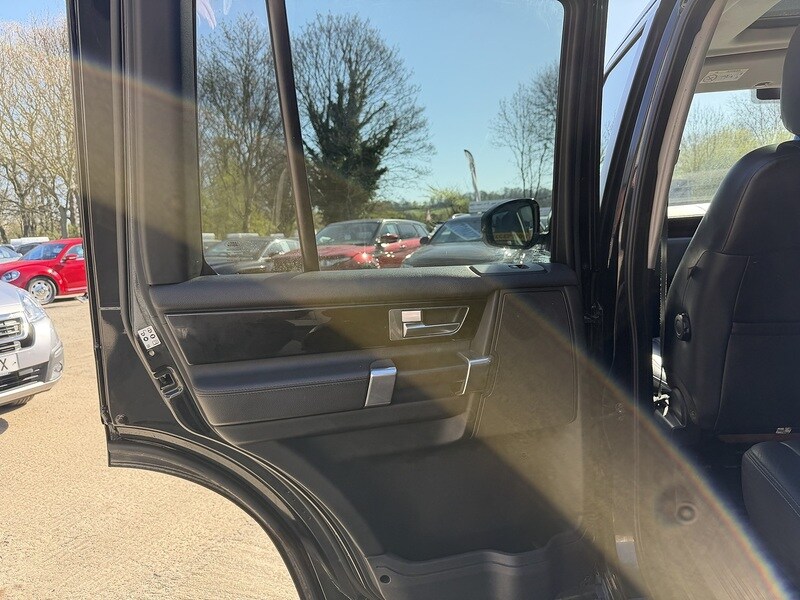 Used Land Rover Discovery 4 for sale - 78197523: Photo 14