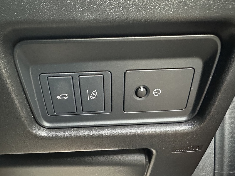 Used Land Rover Discovery Sport for sale - 76725188: Photo 31