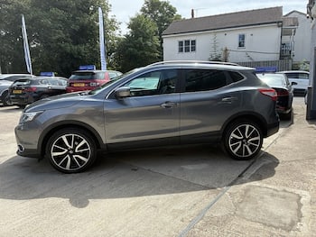 Used Nissan Qashqai 2015 for sale - 79409909: Photo