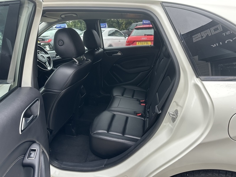 Used Mercedes-Benz B Class 2014 for sale - 76615790: Photo 11