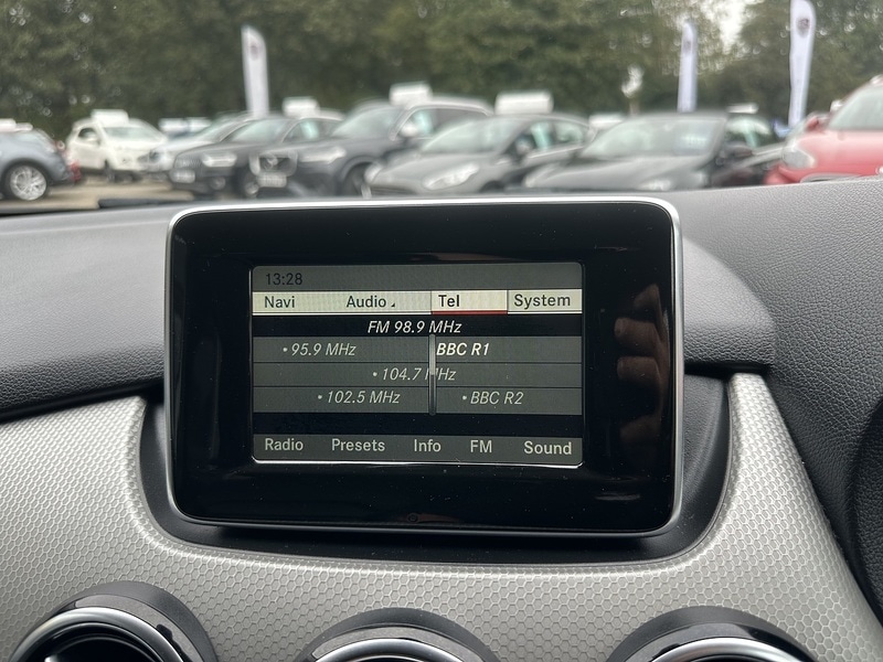 Used Mercedes-Benz B Class 2014 for sale - 76615790: Photo 15