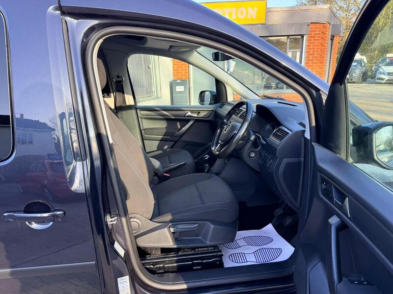 Used Volkswagen Caddy Maxi Life 2018 for sale - 76615823: Photo 11