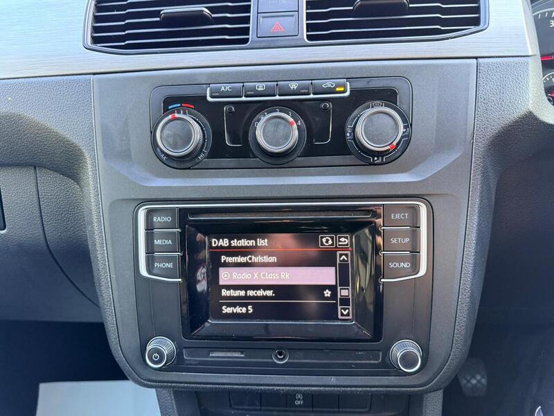 Used Volkswagen Caddy Maxi Life 2018 for sale - 76615823: Photo 17