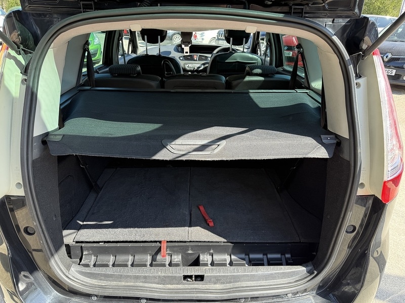 Used Renault Grand Scenic 2012 for sale - 76615775: Photo 11