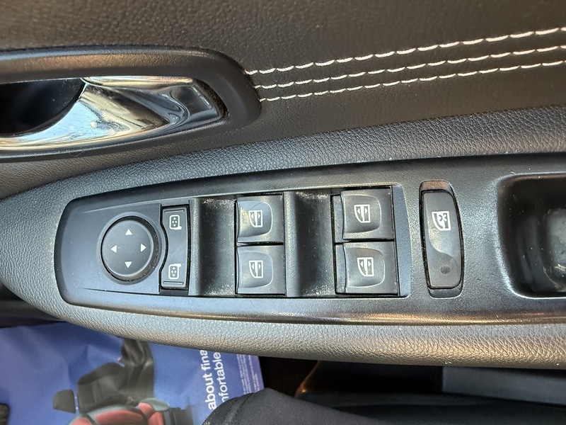 Used Renault Grand Scenic 2012 for sale - 76615775: Photo 29