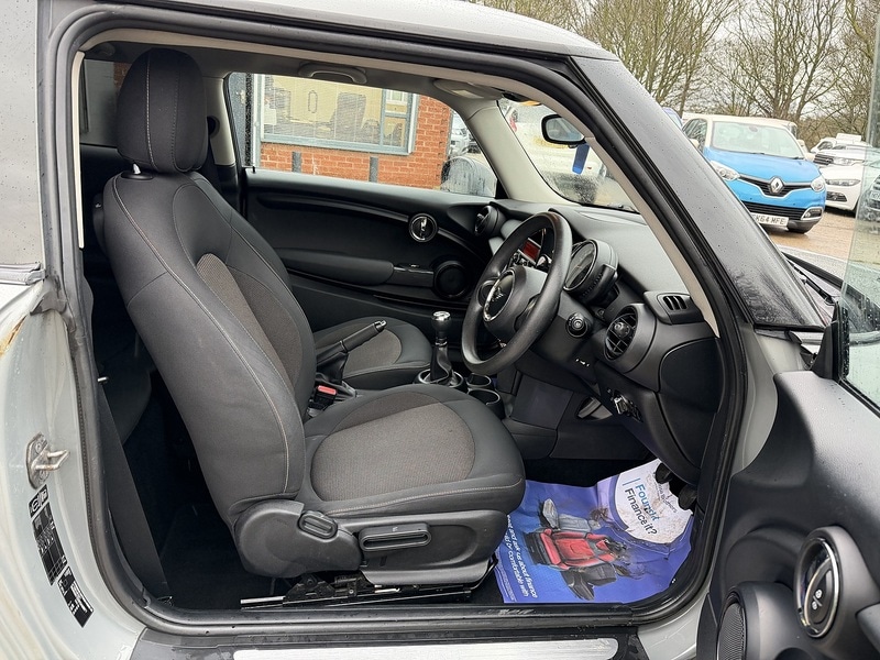 Used MINI Hatch 2015 for sale - 76974000: Photo 10