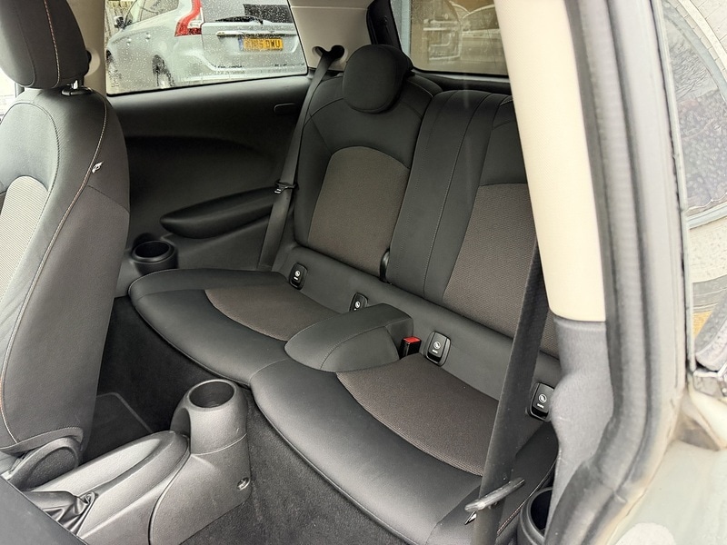 Used MINI Hatch 2015 for sale - 76974000: Photo 14