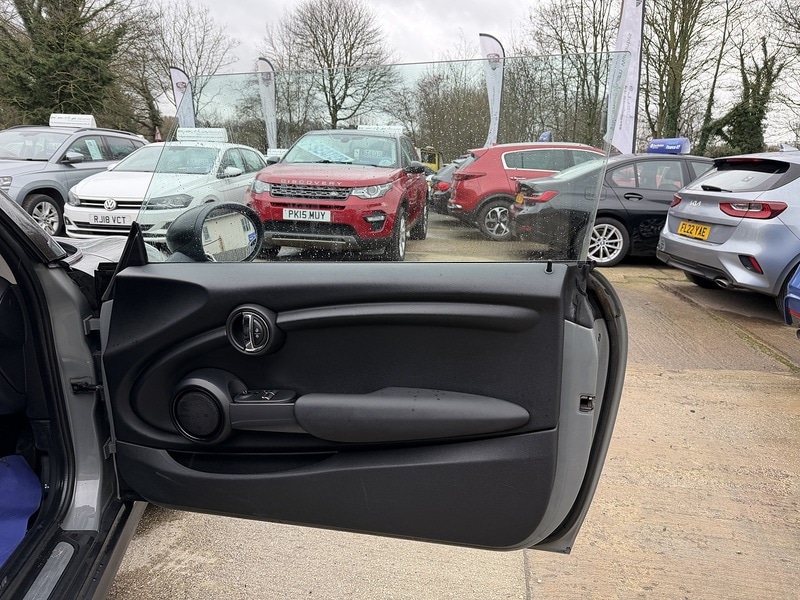 Used MINI Hatch 2015 for sale - 76974000: Photo 9