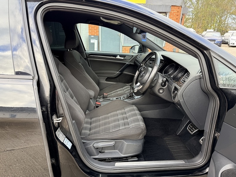 Used Volkswagen Golf 2015 for sale - 76615814: Photo 10