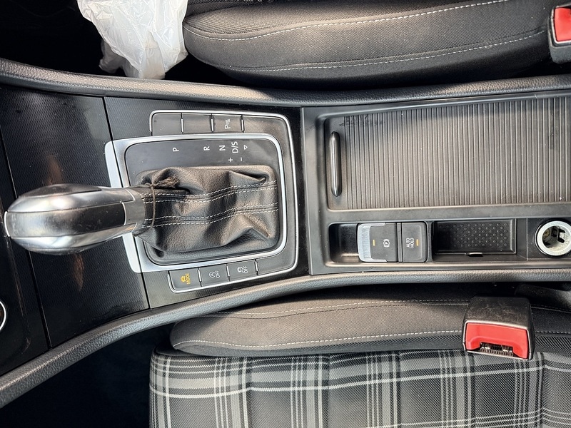 Used Volkswagen Golf 2015 for sale - 76615814: Photo 21