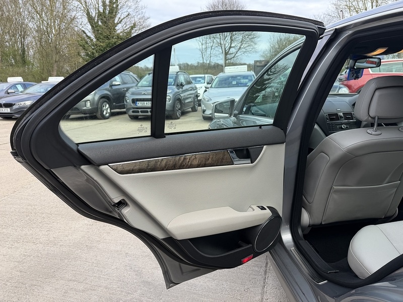 Used Mercedes-Benz C Class 2009 for sale - 78065088: Photo 14