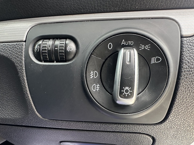 Used Volkswagen Scirocco 2012 for sale - 76615824: Photo 18