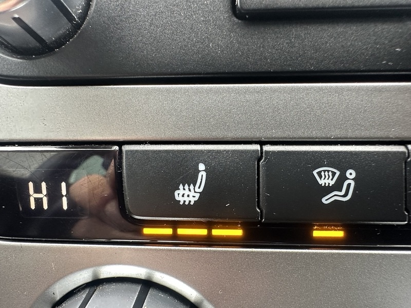 Used Volkswagen Scirocco 2012 for sale - 76615824: Photo 24