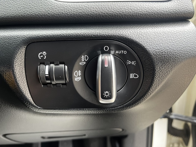 Used Audi Q3 2013 for sale - 76594856: Photo 25