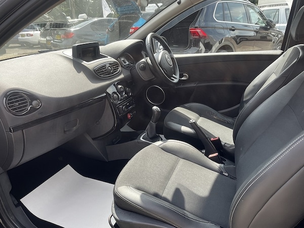 Used Renault Clio 2011 for sale - 75421844: Photo 12