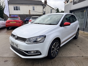 Used Volkswagen Polo 2016 for sale - 76626981: Photo