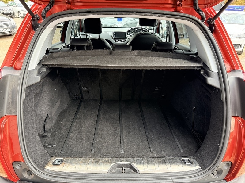 Used Peugeot 2008 2015 for sale - 76589031: Photo 10