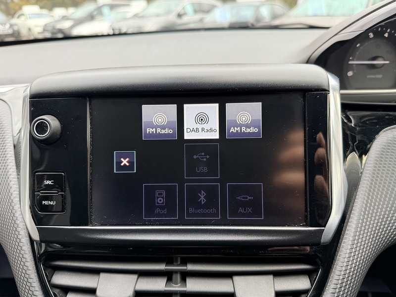 Used Peugeot 2008 2015 for sale - 76589031: Photo 18